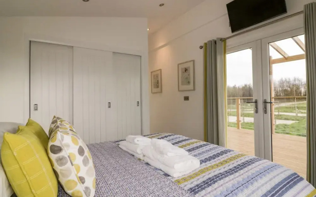 11 Meadow Retreat