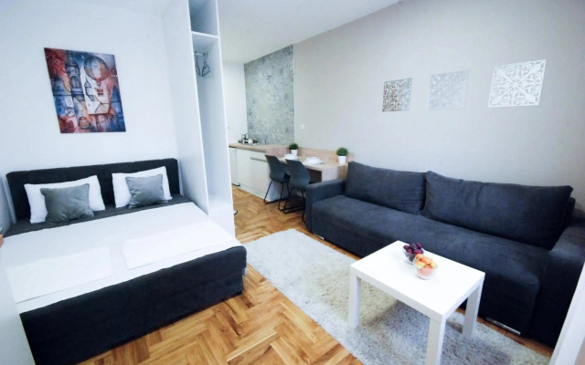 Tiara Apartment 2