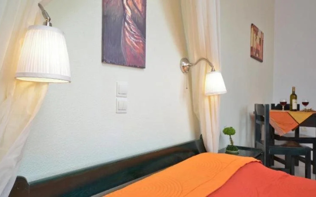 Dilino Hotel Studios
