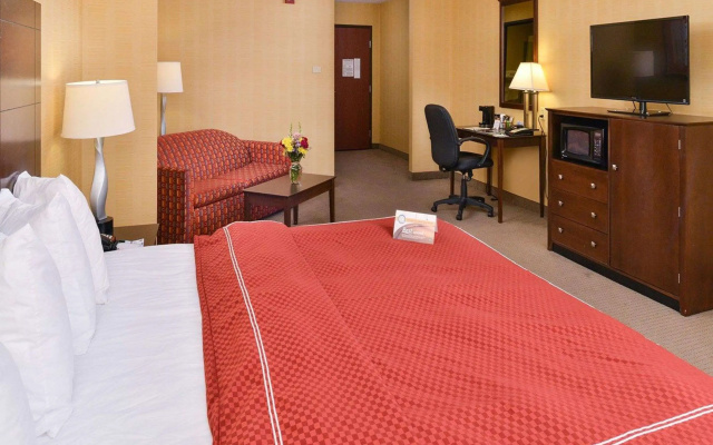 Quality Suites Stratford