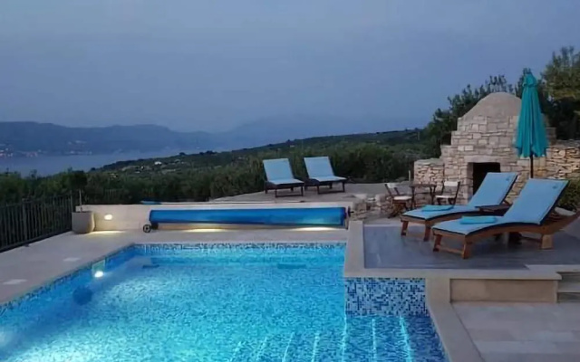 Stunning Home in Postira With Wifi and 2 Bedrooms