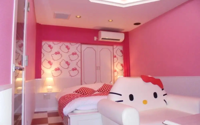 HOTEL MOULIN ROUGE - Adults Only