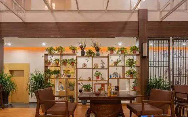 Vienna Hotel (Haikou Meilan International Airport T2 Terminal)