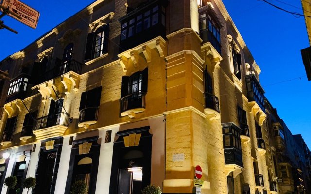 Отель Rosselli Мальта, Валетта - отзывы, цены и фото номеров - забронировать отель Rosselli онлайн вид на фасад
