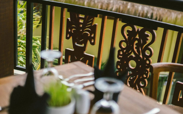 Honai Resort