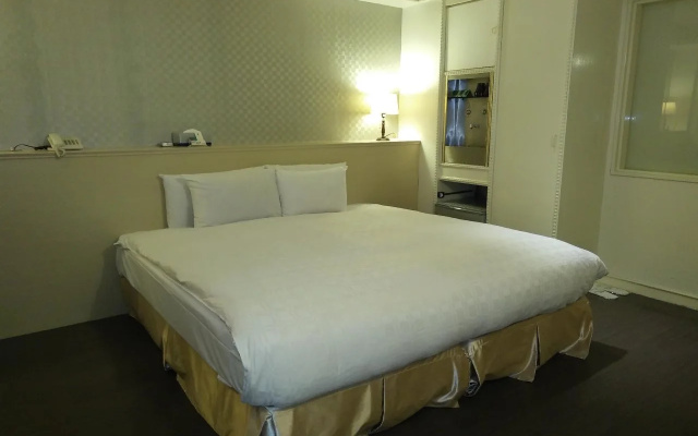 Joy Garden Hotel