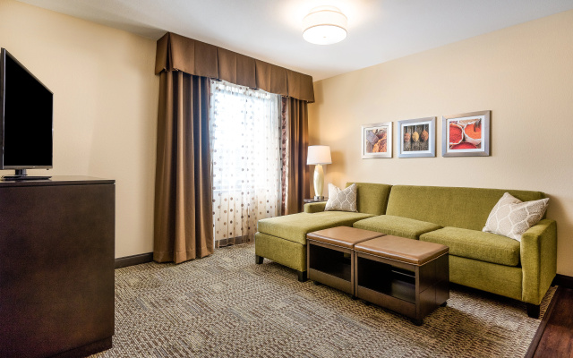 Staybridge Suites Eau Claire - Altoona by IHG