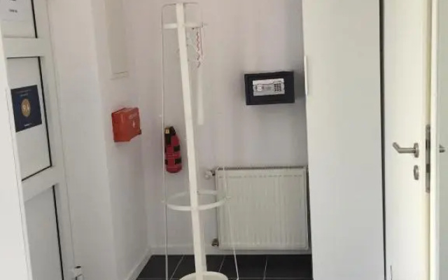 Apartment End