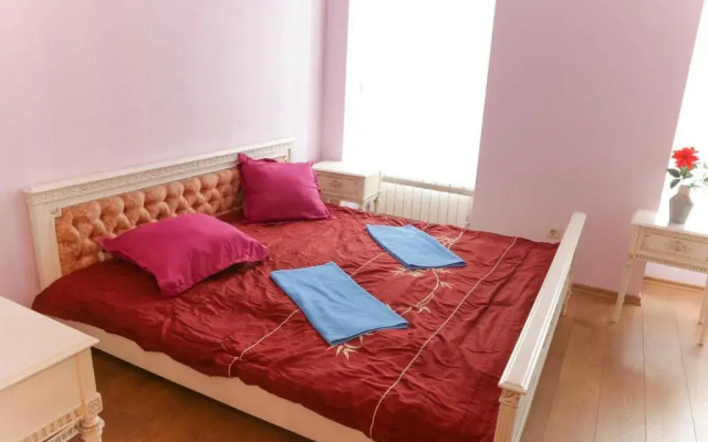 Downtown Guest House on Tabukashvili