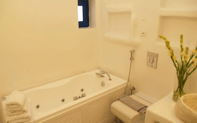 Vincenzo Family Hotel