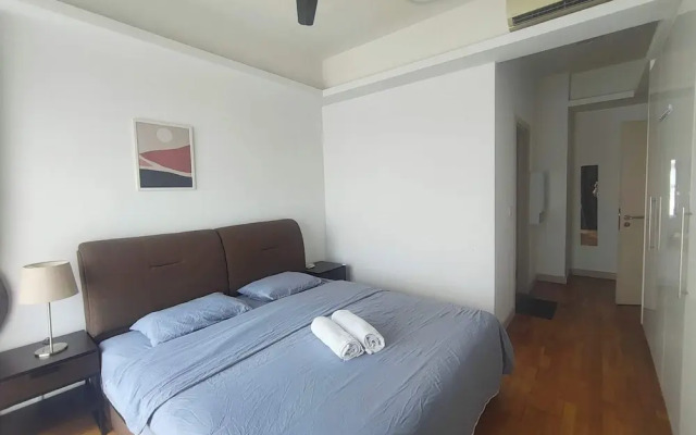 A Stylish High Floor 3BR Apt at Bukit Bintang