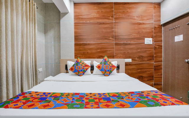 FabHotel White Gold