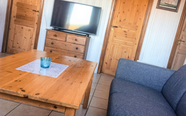 6 Person Holiday Home in Risor