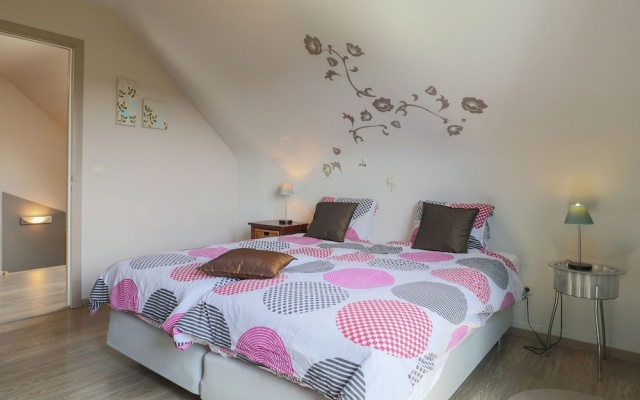 Beautiful Holiday Home with Hot Tub in Durbuy