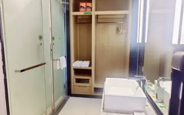 Vienna Smart Hotel (Nanning Sports Center Dashadi Metro Station Branch)