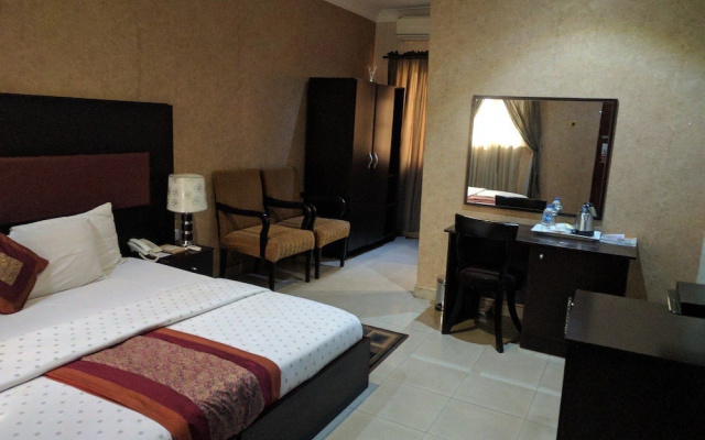 Whitehouse Hotels & Conference Centre