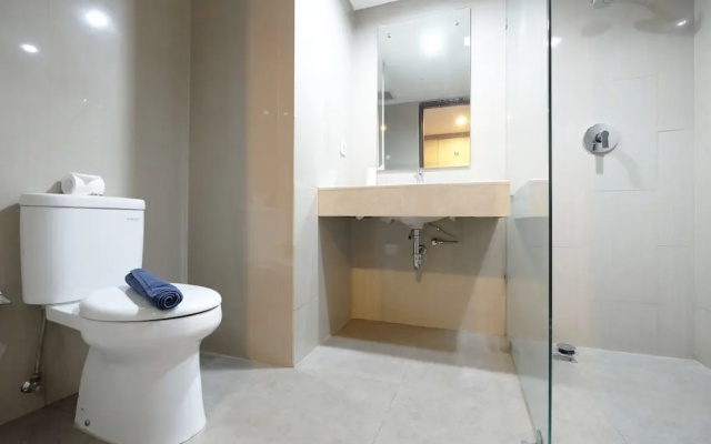 Modern Studio The H Residence near MT Haryono