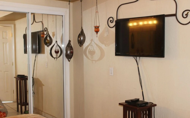 Casa Blanca 3BR CA 206 by Casago