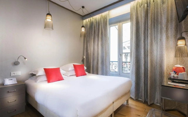 Hôtel Eiffel Segur