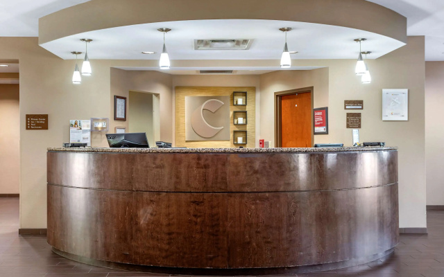 Comfort Suites Manchester near Arnold AFB