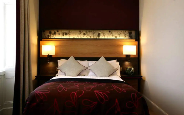 Hotel Double Tree By Hilton
