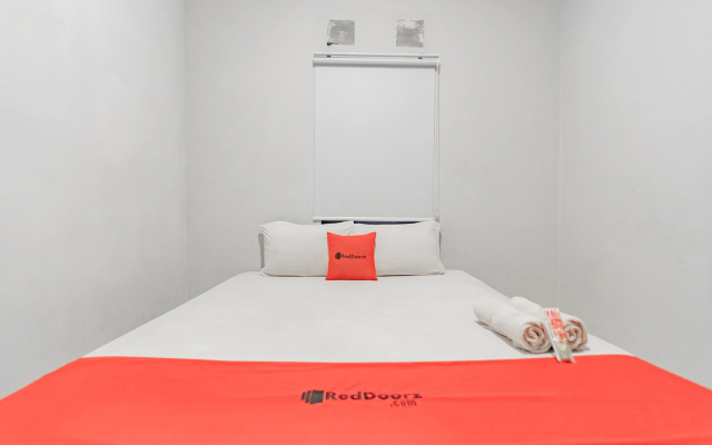 RedDoorz near Exit Toll Pasteur 4