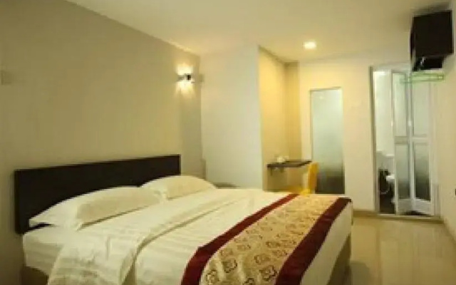 Starway Hotel