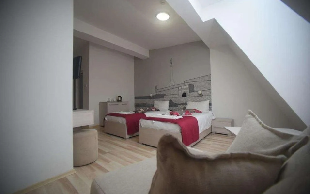 City Boutique Hotel