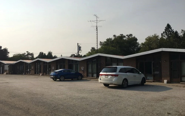 Huron Sands Motel