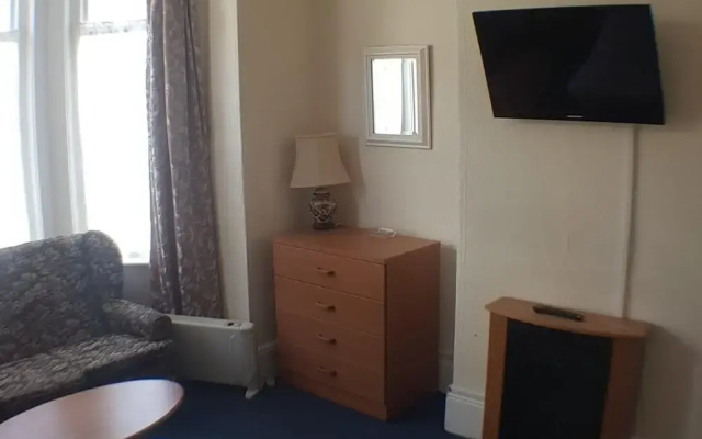 4 Berth, Ground Floor Flat, Glen Villa 1