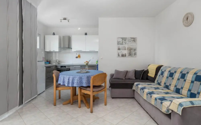 Stunning Apartment in Stara Novalja With Wifi and 1 Bedrooms
