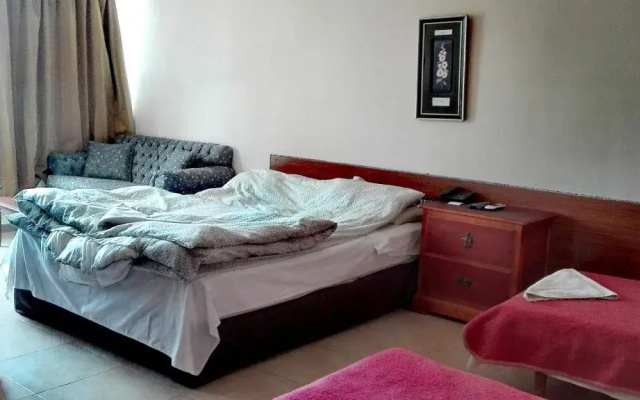 Canary Hotel