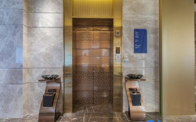 Zhaotong Kyriad Marvelous Hotel (Ancient City Financial Center Branch)