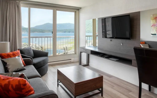 Oceanfront Suites at Cowichan Bay