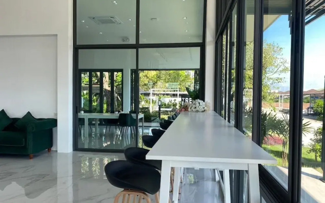 Tree Airport Hotel Hatyai