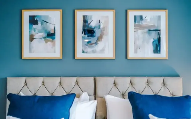 NEW Stylish Apartment Amazing Location Sleeps 6