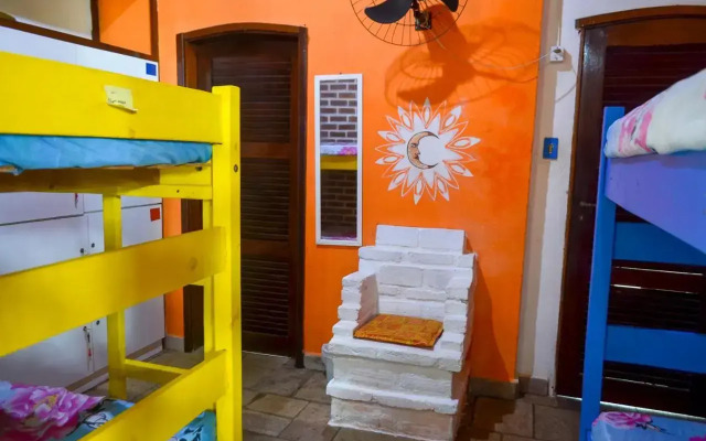 Hostel Ave Rara