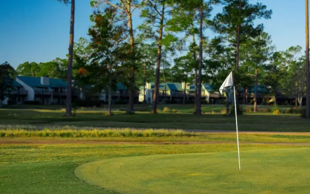 Crown Resorts at Hickory Hills