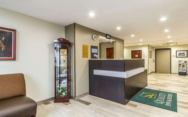 Quality Inn & Suites North Lima - Boardman