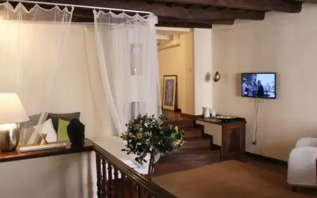 Suite Thamia