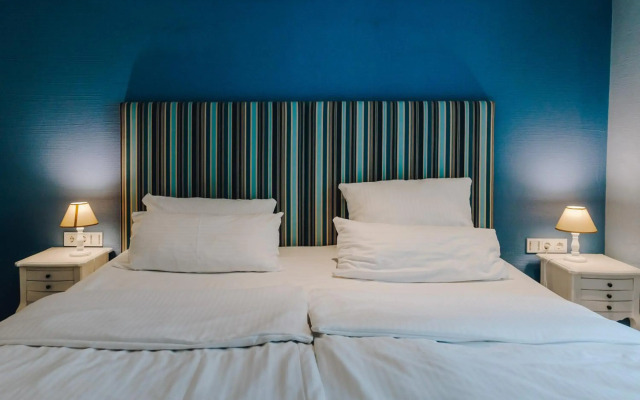 Hotel VIII