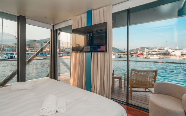 Marina Suite