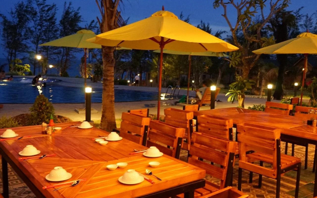 Longhai Channel Beach Resort