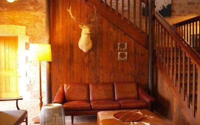 Prairie Hotel
