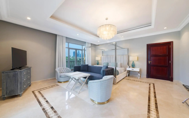 Private Pool & Beach Access Villa w/ Cinematic Vws