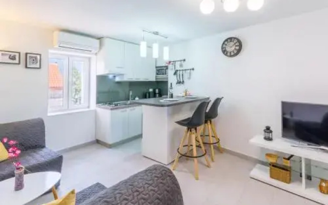 Luxury house David