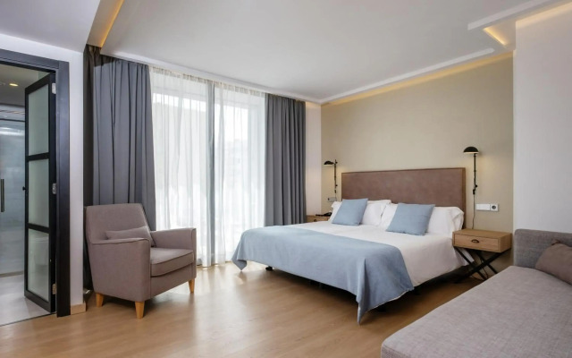 Kyrat Amarac Suites