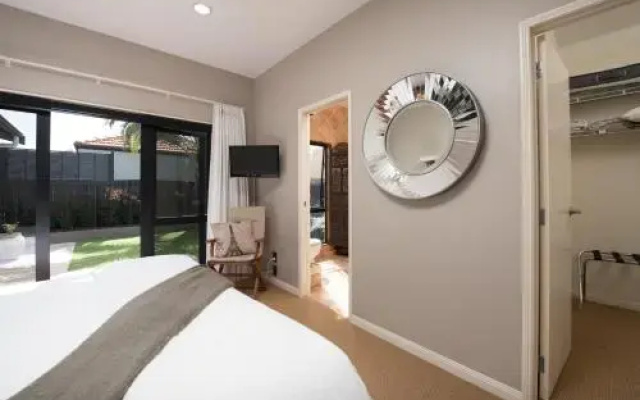 Tuscan Retreat Bed & Breakfast - Adults Only