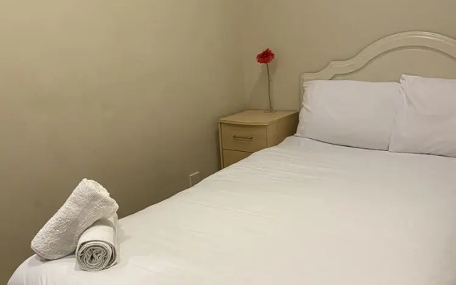 Remarkable 3-bed Apartment in London