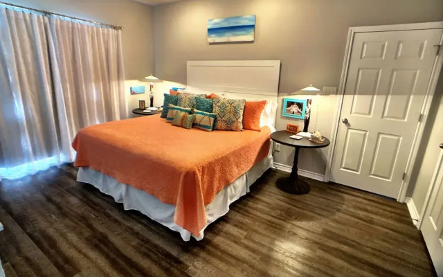 A Silver Lining - 4 Br Home